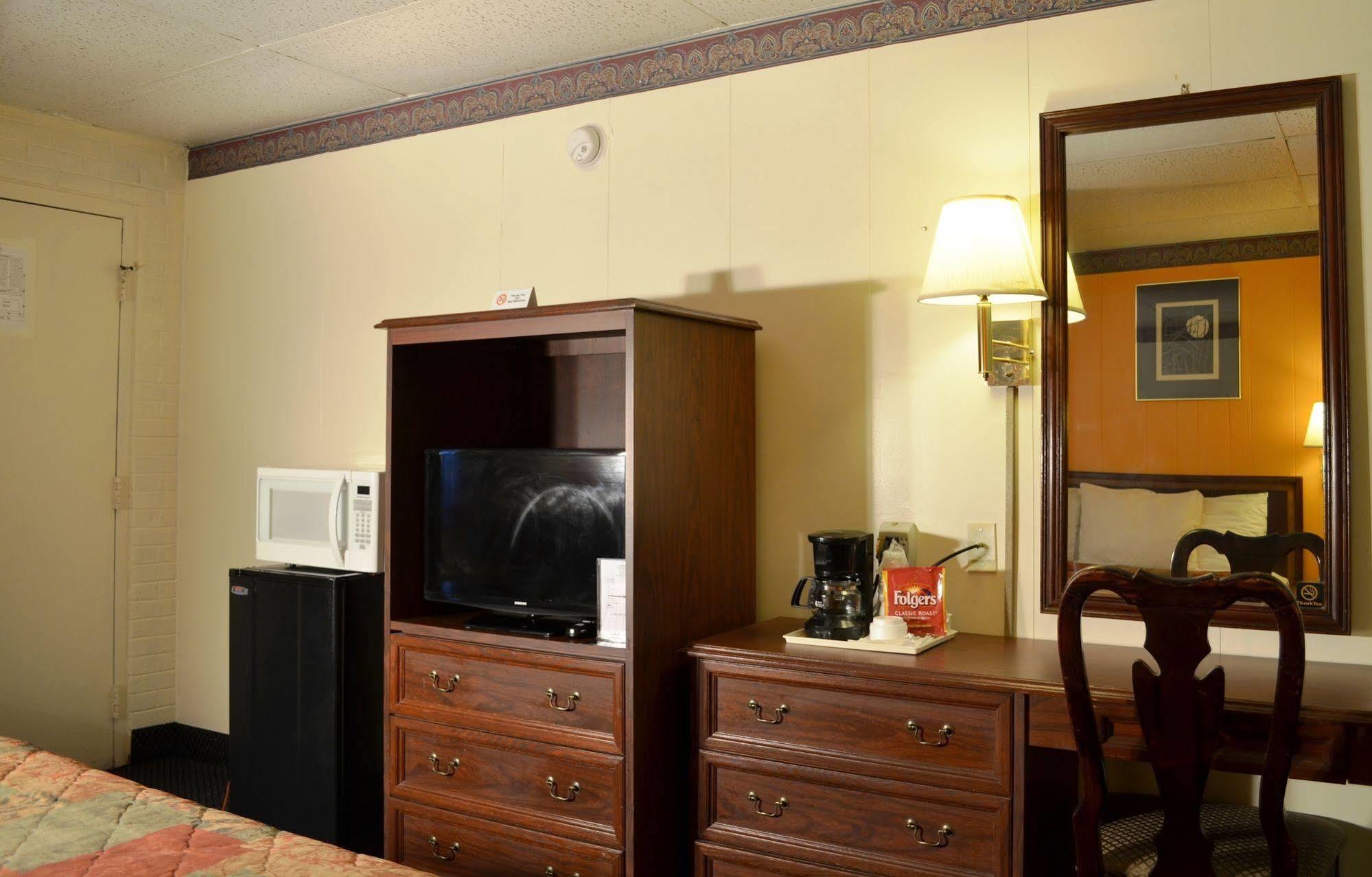 Economy Inn Bluefield ภายนอก รูปภาพ